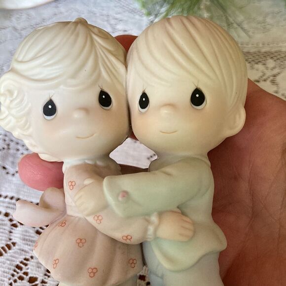 Precious thank 1990 Hug One Another EUC - Picture 5 of 14